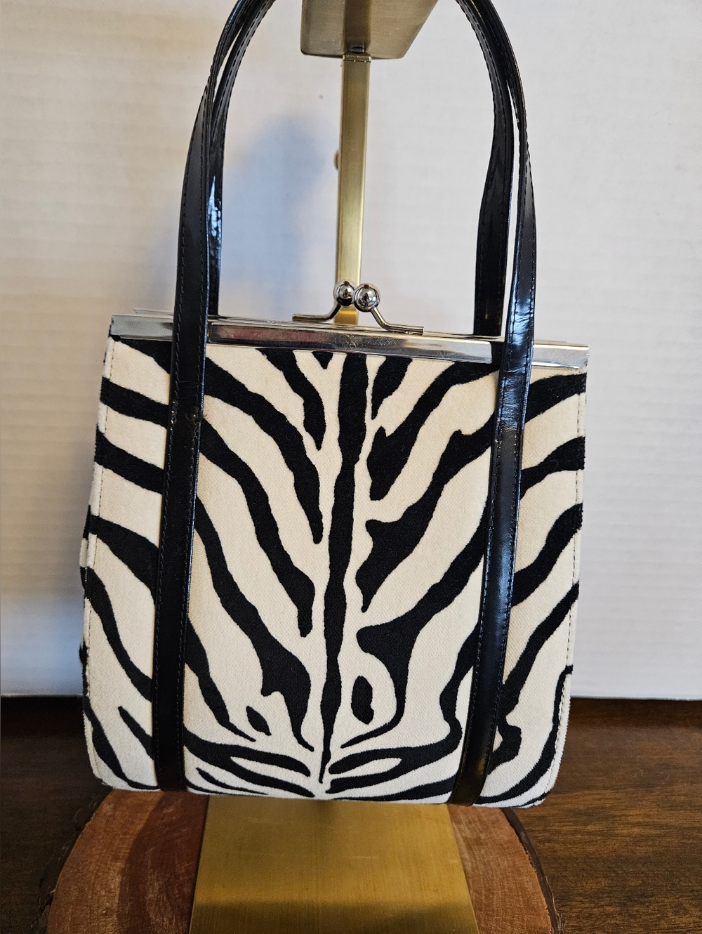 Vintage d' Ro~Too Italian Zebra Print Top Handle Purse W/Kiss Lock - Picture 2 of 10
